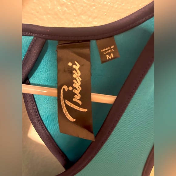 Dress - Picture 4 of 4